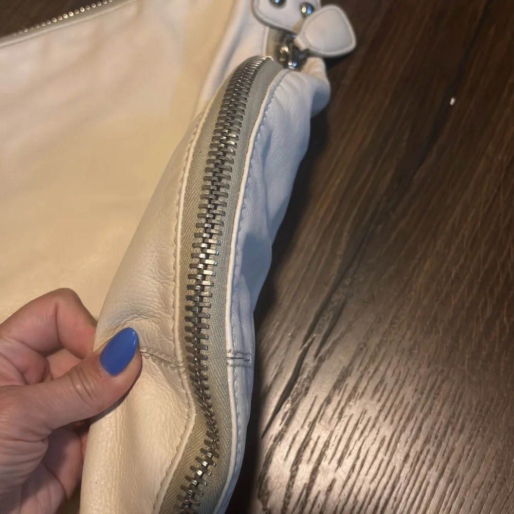 Donna Karan Elegant Off White Leather Shoulder Bag